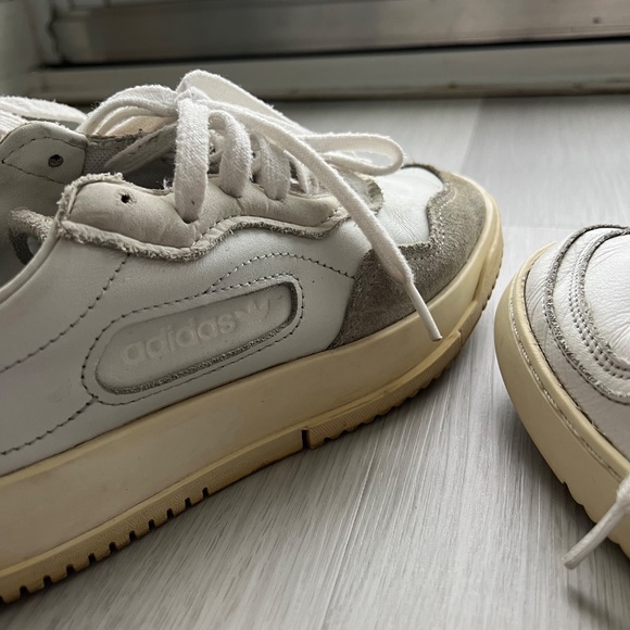 Adidas Women's Originals SC Premiere White Trainers/Sneakers - Picture 2 of 3
